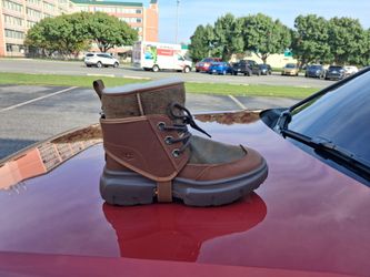 Brand New And Original Men's Uggs Boots Sizes 10.5