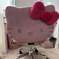 HELLO KITTY CHAIR