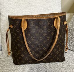 Louis Vuitton Neverfull MM Monogram + Pouch (Authentic w/ Entrupy COA)