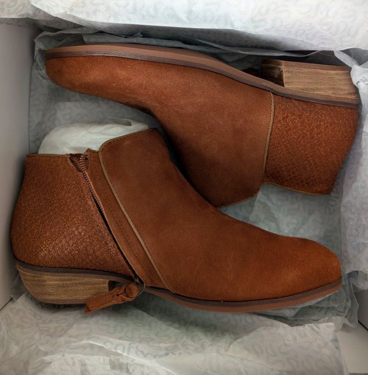 Comfortable and Stylish Women's Boot
