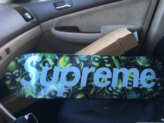 Supreme/ Liquid Blue Skulls Skateboard