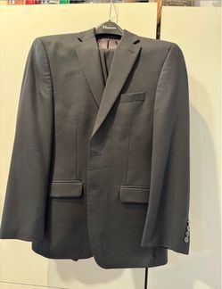 Calvin Klein Men's Black Two-Button Slim Fit Suit (Blazer 36S + Pants 30x30)