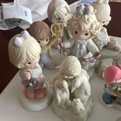 Figurines