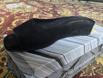 Black Jeffrey Campbell Slip Ons