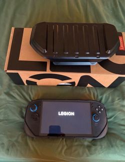 Legion Go S Z1 Extreme 32GB w/ Killswitch Case + Cover + 2 Screen Protectors