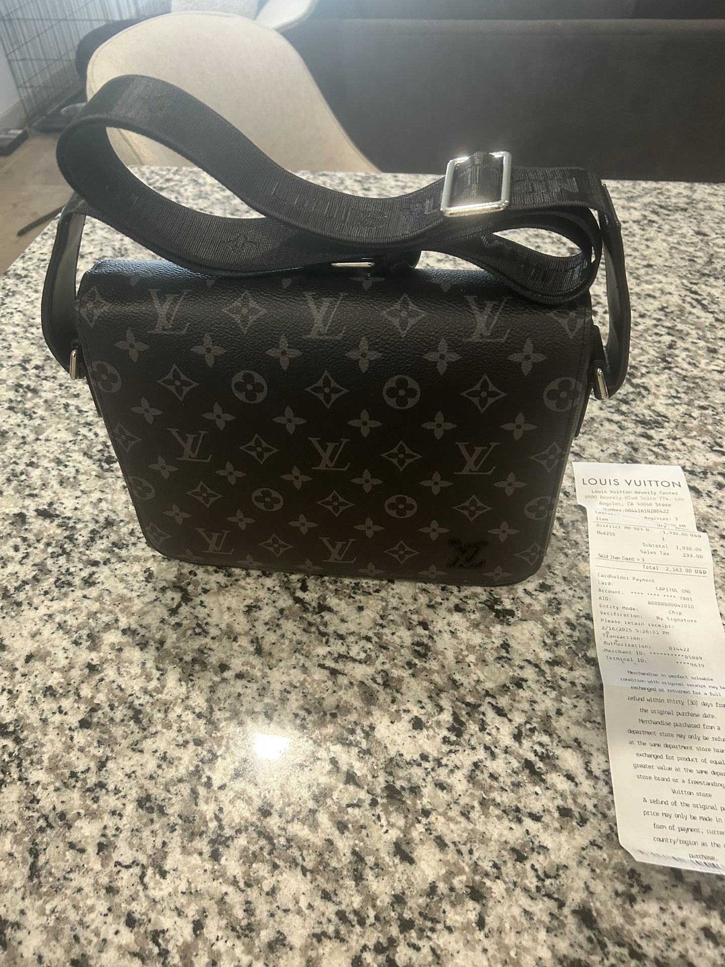 Authentic Louis Vuitton Black messenger bag District pm