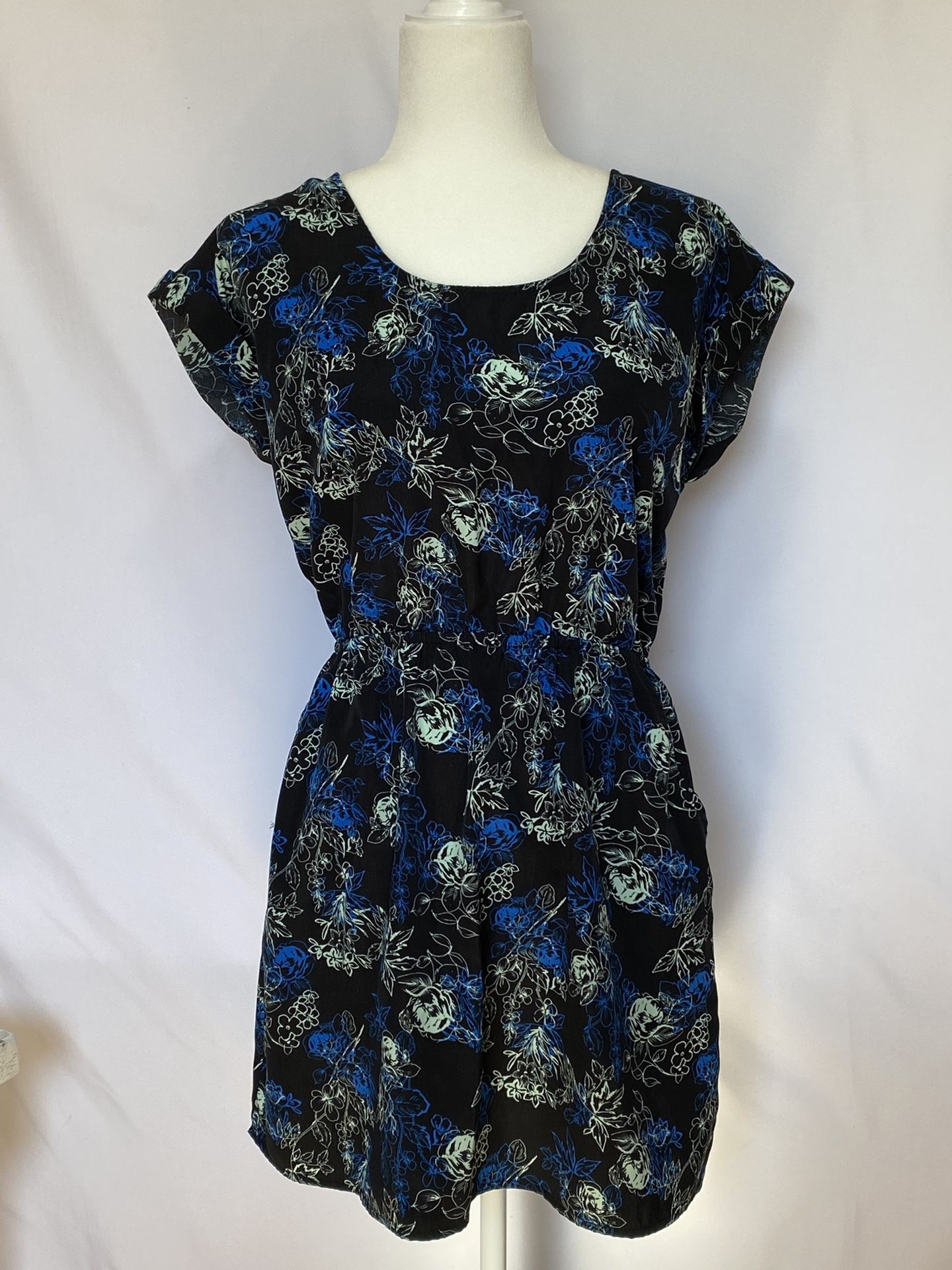 Candie's Women's Lightweight Navy Floral Mini Dress Sleeveless Elastic Waist 