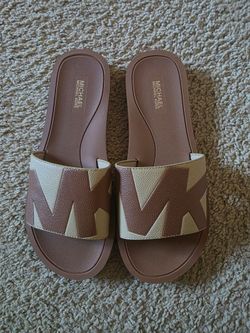Brand New Michael Kors Graphic MK Logo Slide Sandals.