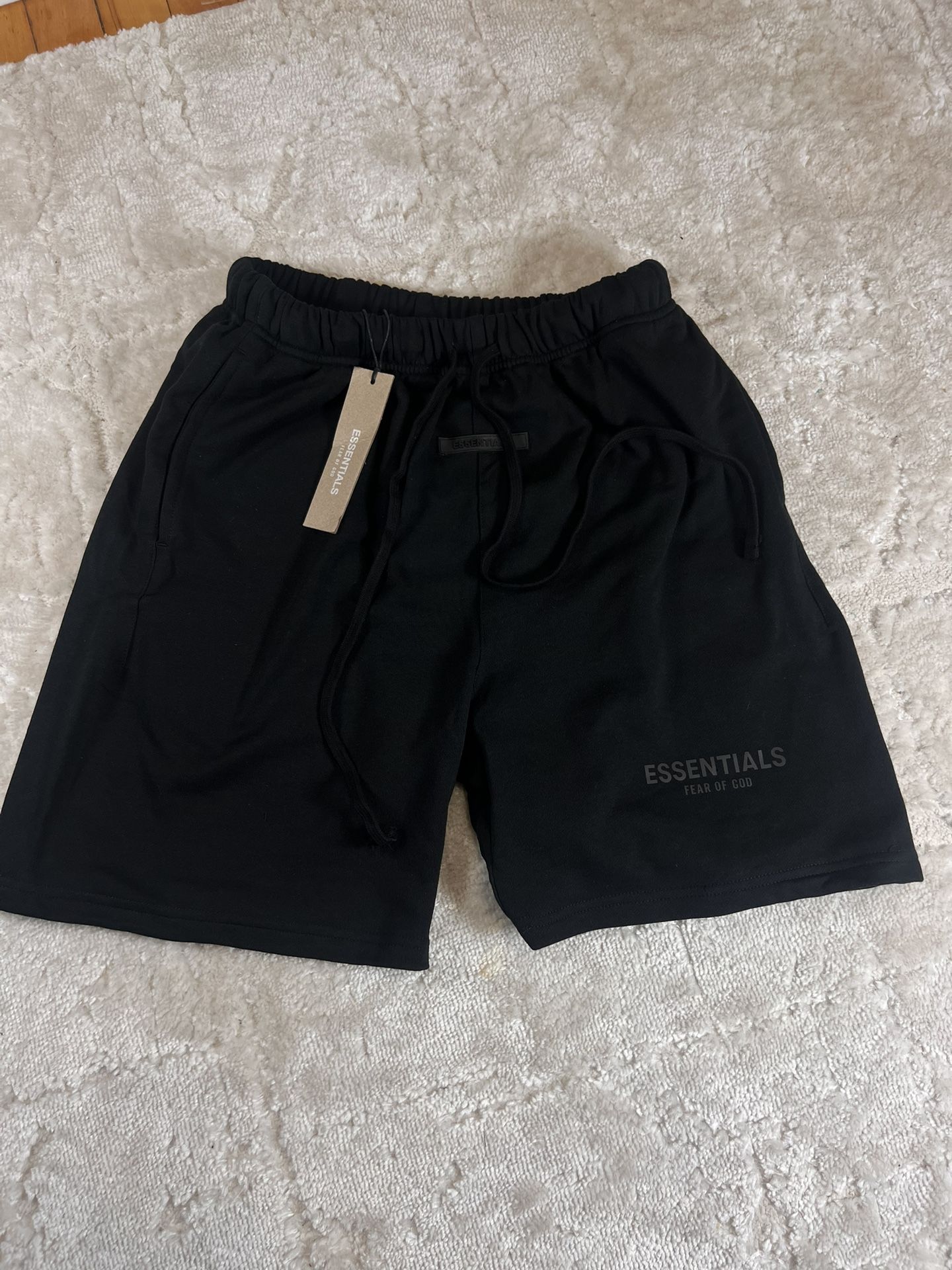 Essentials Short