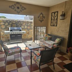 Patio Furniture Like New 6 Pieces