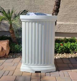 40 Gal. White Polyethylene Rain Barrel