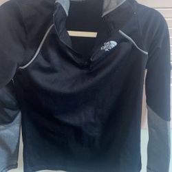 North Face Sweater Size Small 