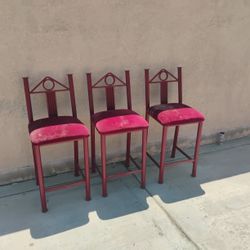 FREE !!!  Three Metal Bar stools W/ Cushions