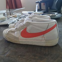 Nike Blazer Low Pro Club Men Size 10.5 Shoes 