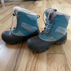 Kids Snow Boots Size 2