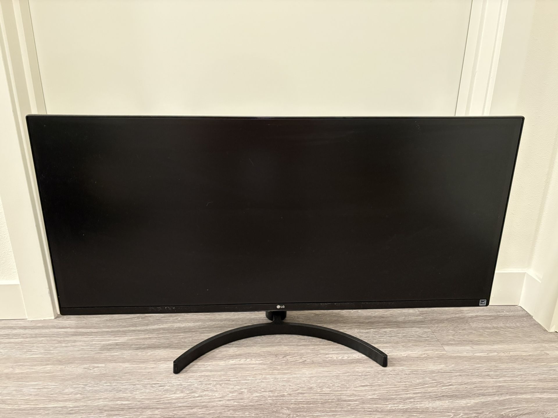 LG 34” 34WK500 UltraWide HD Monitor