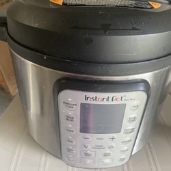 Instant Pot Duo Plus 9-in-1 Multicooker, Pressure Cooker, Slow Cook, Rice Maker, Steamer, Sauté, Yogurt, Warmer & Sterilizer, Includes App With Over 8
