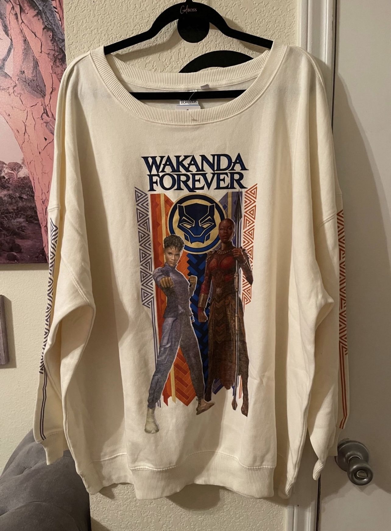Wakanda Forever Graphic Plus Size Womens Sweatshirt size 1X NEW