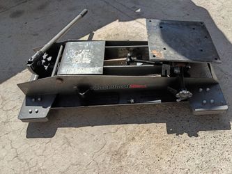Transmission jack