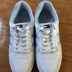 NEW Tommy Hilfiger Women Sneakers size 7.5