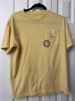 Desert Dreamer Yellow Sun Moon Graphic Pocket T-Shirt Size S