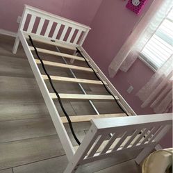 TWIN SIZE BED FRAME 