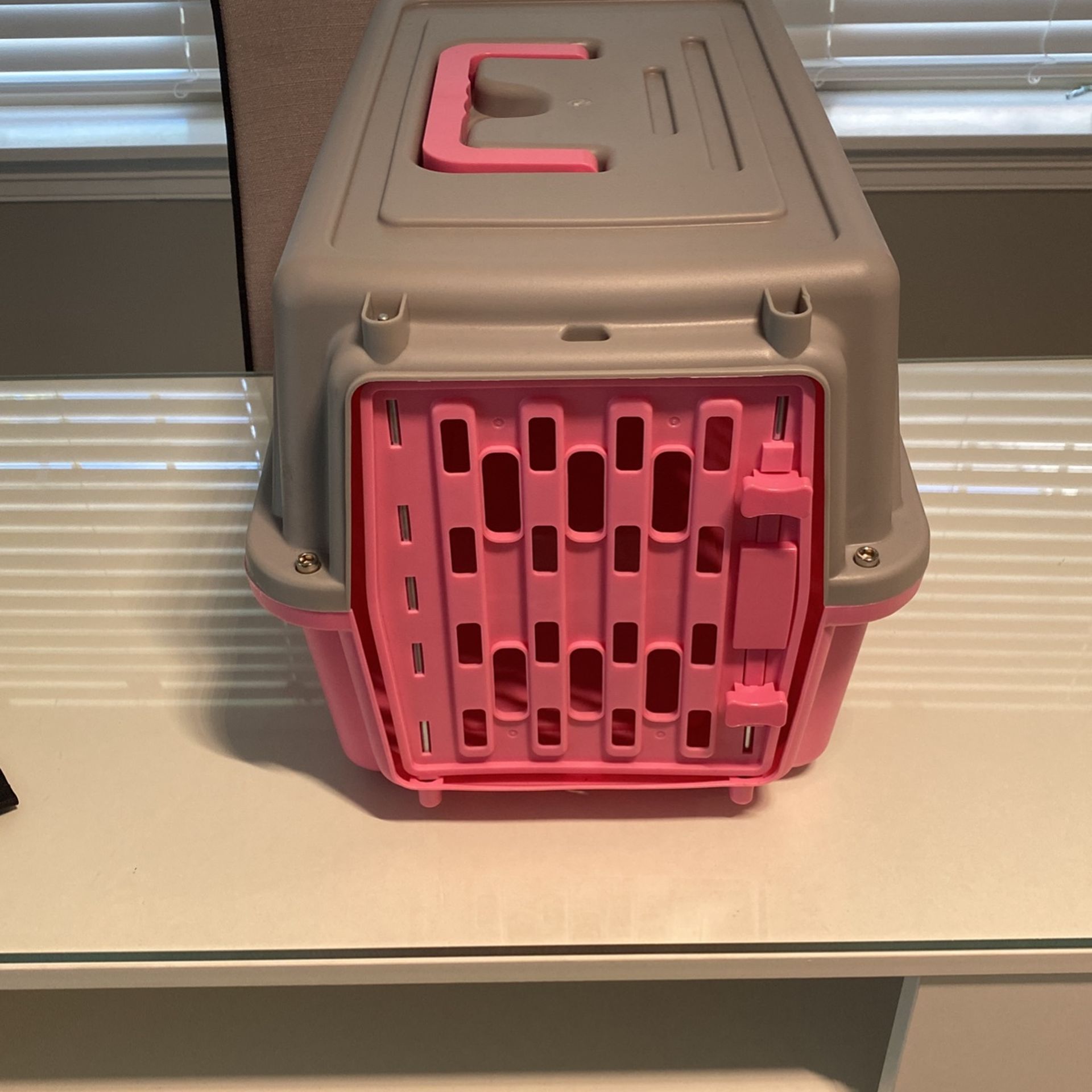 Dog/Cat Kennel