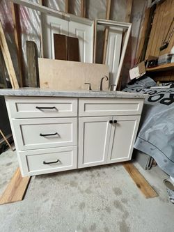 Vanity 24x50”