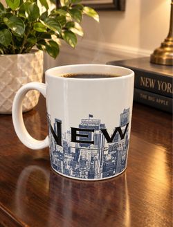 Vintage Starbucks coffee mug New York. 2002.