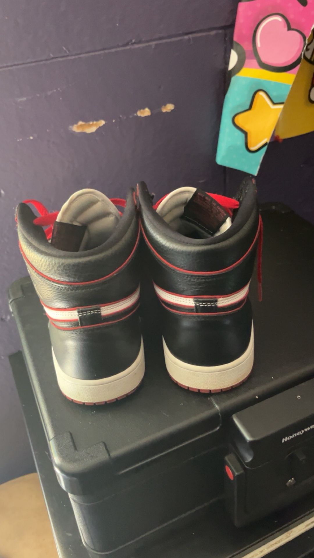 Jordan 1 Bloodlines Size 9.5