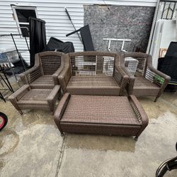 Hampton Bay Wicket Patio Set 