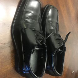 Boys shoes