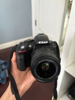 Nikon D5300 Digital SLR Camera Black 3-Inch