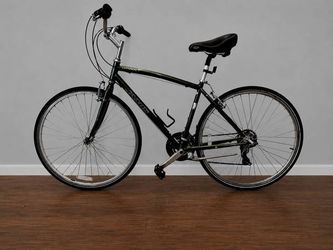 Like new! JAMIS Commuter Bike 21-Speed + Mega Range 19" Large - $150 (South Fort Worth)