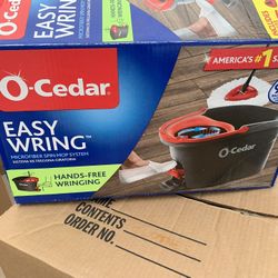 New In Box ! O Cedar Easy Wring Mop And Bucket 