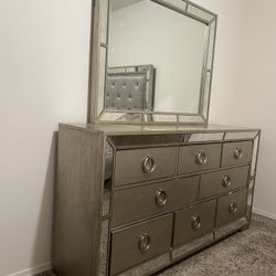 Dresser For Sell