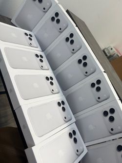 BRAND NEW SEALED iPhone 18 Pro Fully Unlocked 256GB $1199 or Only $60 Down!