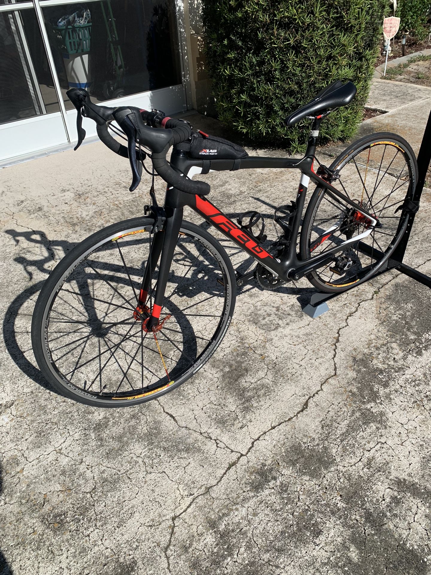 Felt Z7 Carbon Fiber 18 Speed Road Bike In Like New Condition