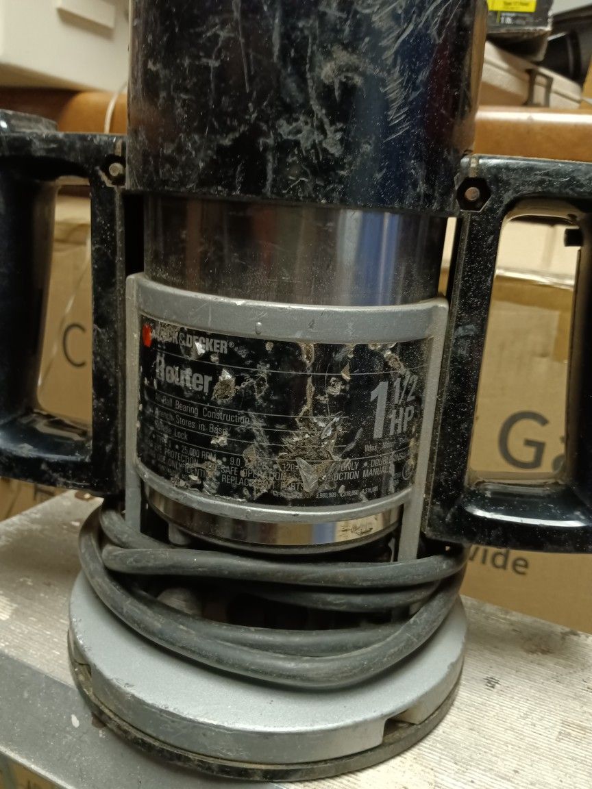 Plunge Router 1 1/2 hp