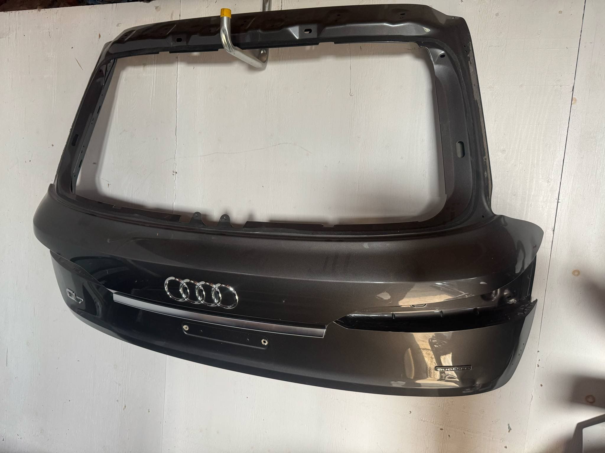 Audi Q7 2020-23 lift gate assembly OEM