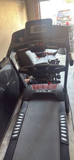 FREE - Sole F63 Treadmill (Needs Repair - E5 Code)