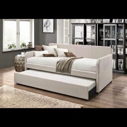 CUSTOM Day Beds Available For Pickups Or Delivery 🚚 