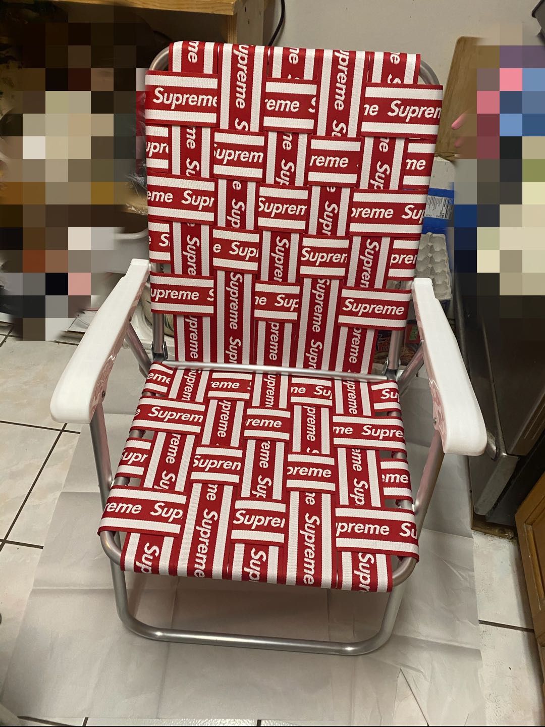 SUPREME Lawn Chair - Red