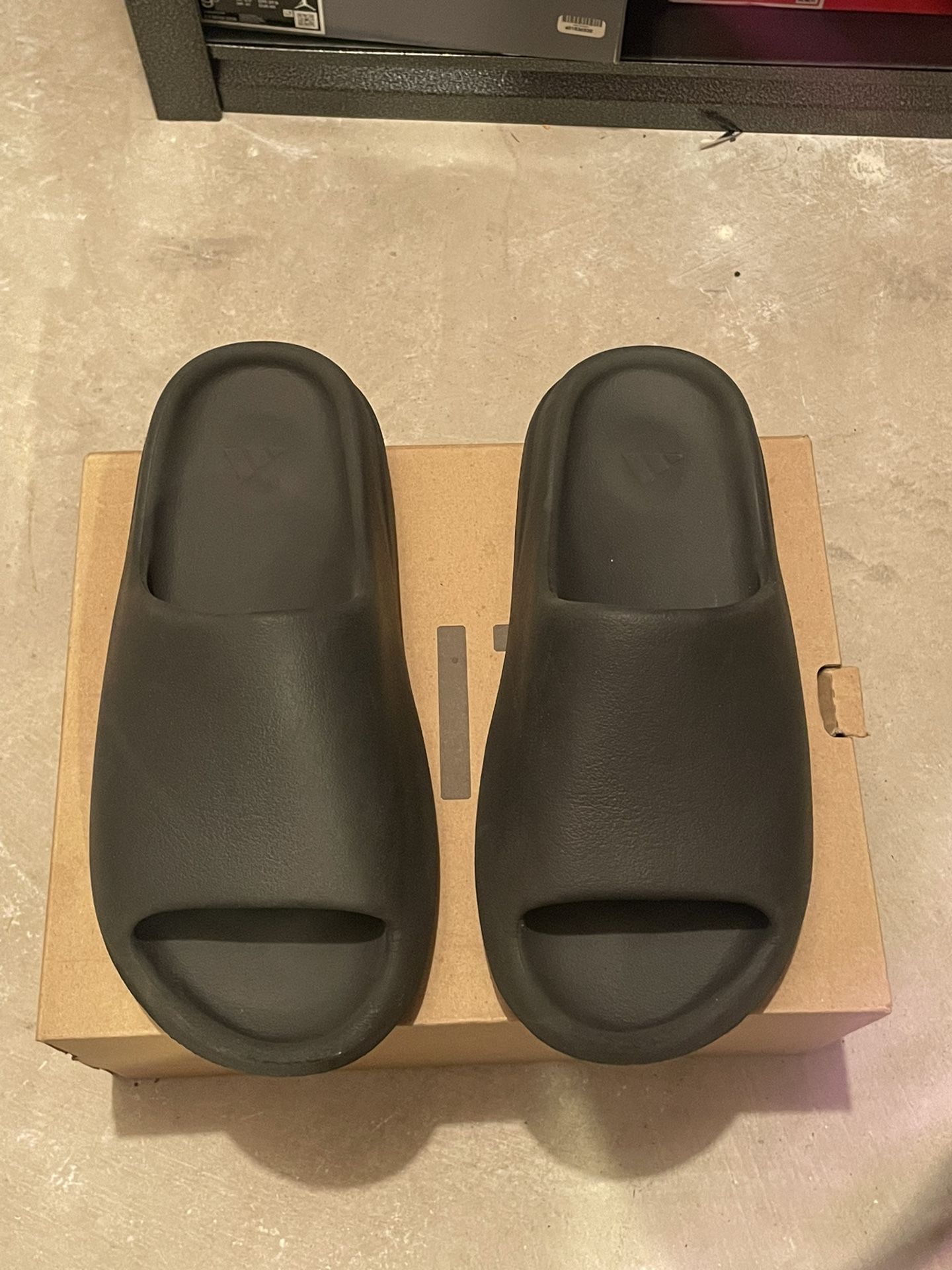 Yeezy Slide Onyx Size 9