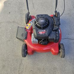 Yard Machine Lawnmower NO BAG 