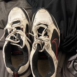 Men Nike Shoes