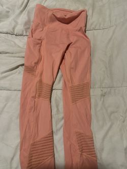 Peach Leggings With Pockets 