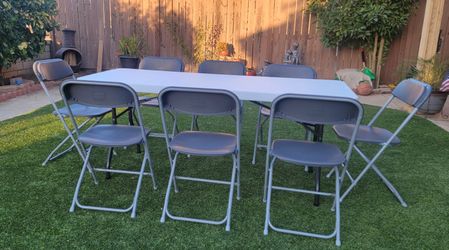 Chairs, Tables, Jumper
