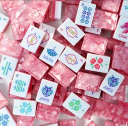 Mahjong tile set