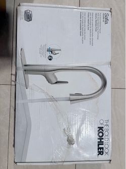 KOHLER Safia 1-Handle Pull Down Sprayer Kitchen Faucet with Intedrated Soap Dispenser